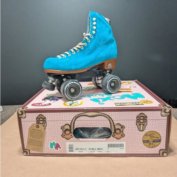 NEW Moxi Lolly Roller Skates Pool Blue Suede Outdoor Skating Womens 7 Retired - Picture 1 of 4